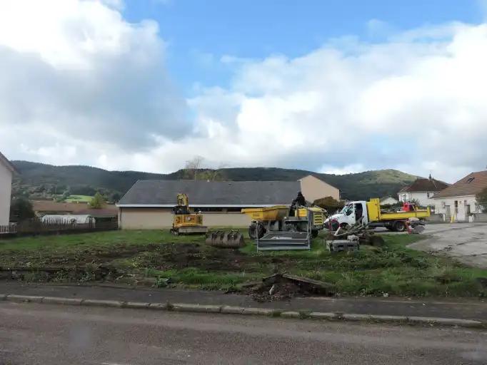 Les travaux de terrassement pour la construction du restaurant scolaire ont débuté